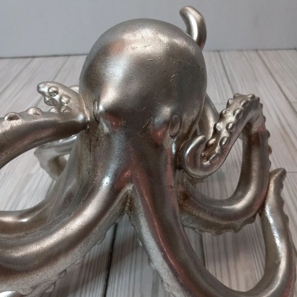 Decorative Silver Nautical Octopus Polyresin Statue Home Decor Accent